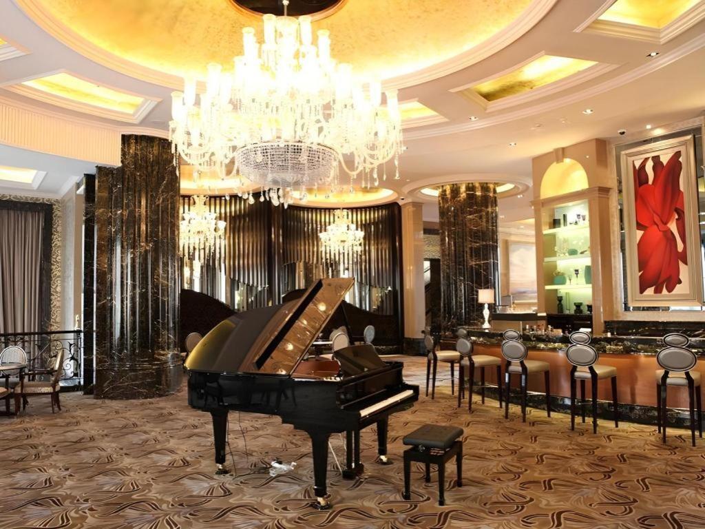 Chateau Starriver Guangzhou Peninsula Esterno foto