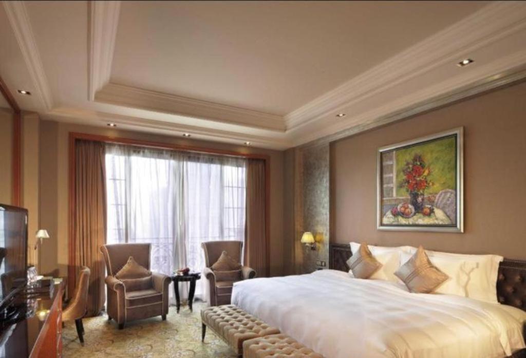 Chateau Starriver Guangzhou Peninsula Esterno foto