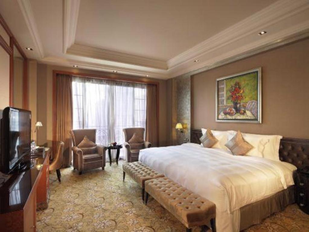 Chateau Starriver Guangzhou Peninsula Esterno foto