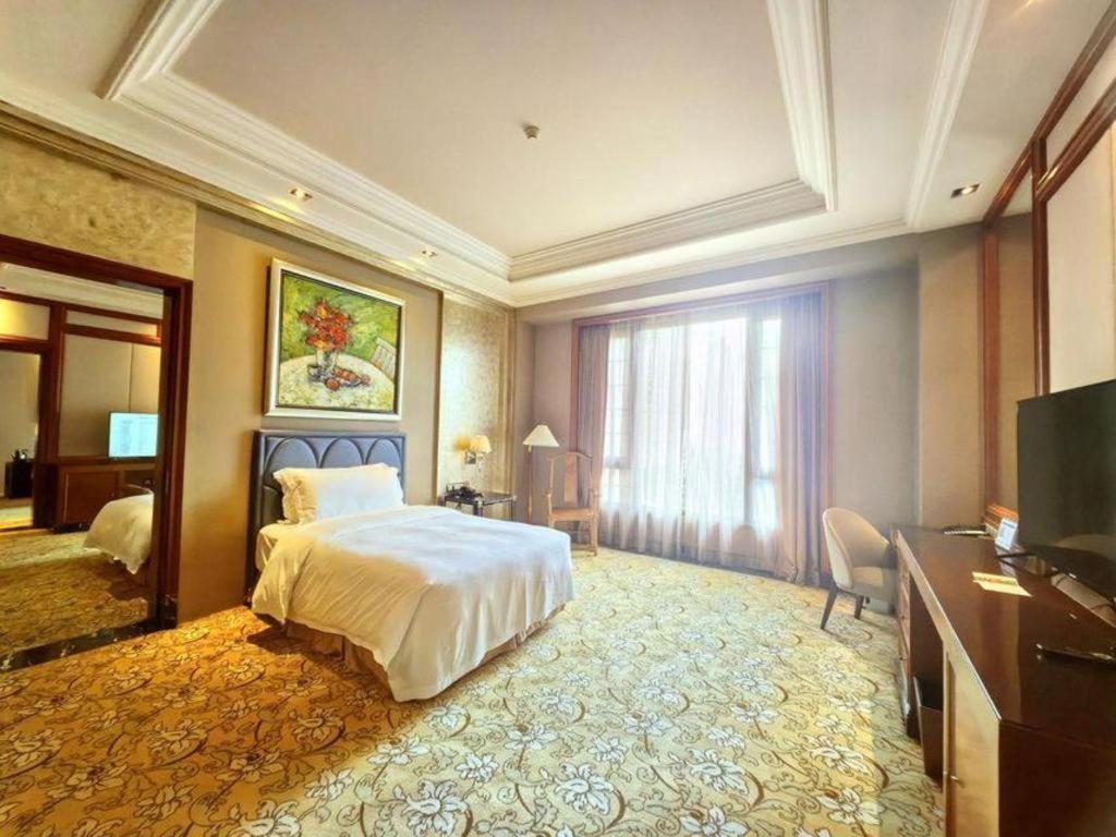 Chateau Starriver Guangzhou Peninsula Esterno foto