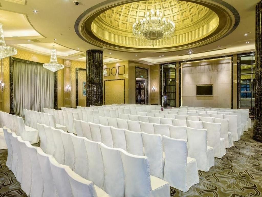 Chateau Starriver Guangzhou Peninsula Esterno foto